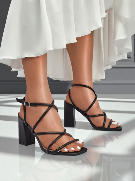 Royalfashion Női vastag sarkú szandálok Elysia