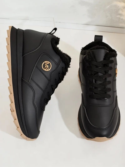 Royalfashion Melegített női tornacipő szőrmével Casot