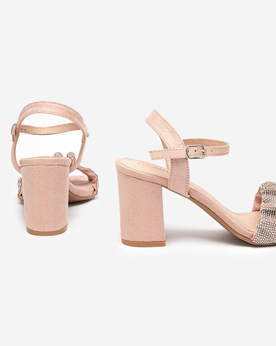 OUTLET Rózsaszín női szandál oszlopon cirkóniákkal Trieste - Lábbeli