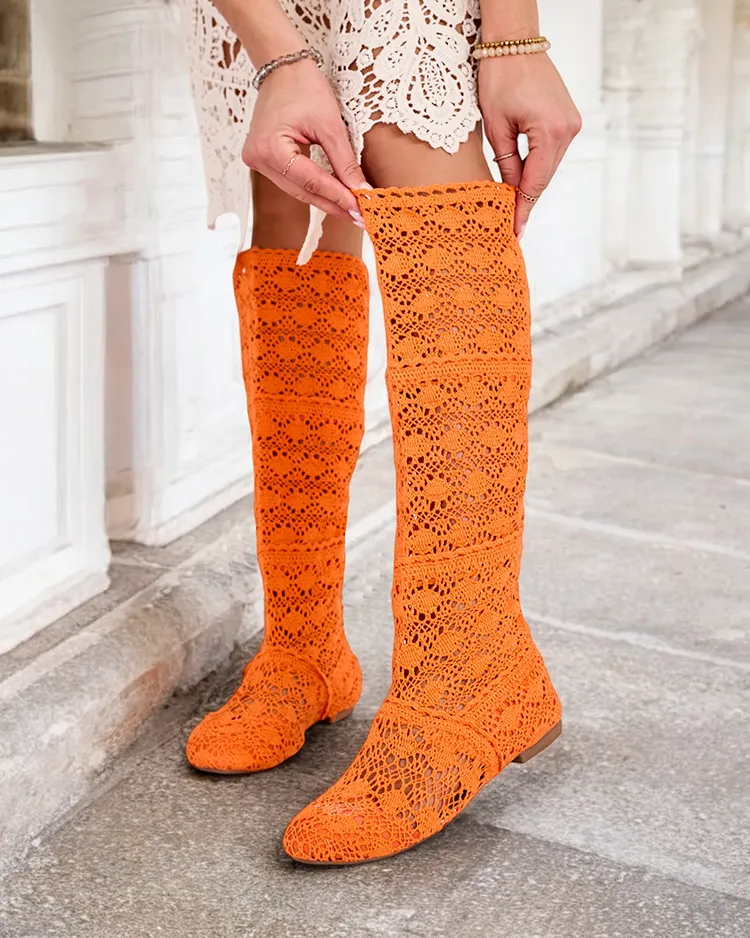 Royalfashion Női áttört térdig érő csizma Corro