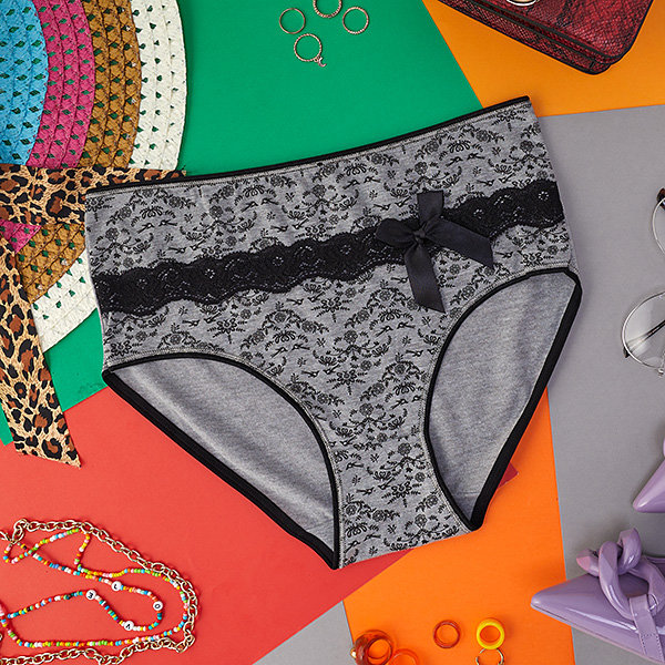 Női rövidnadrág szürke színű mintával. PLUSZ MÉRET- Fehérnemű