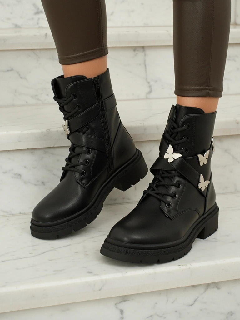 Női worker bakancsok díszítéssel Motill