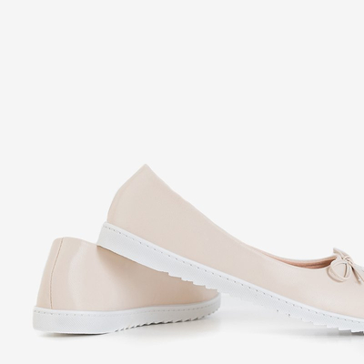Bézs színű női balerinák Flonen íjjal - Cipők