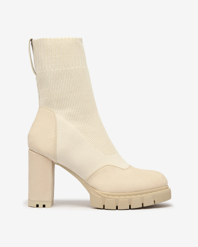 Royalfashion Cream Női magasabb sarkú Flexi csizma