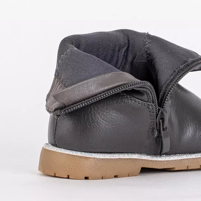 OUTLET Szürke lány csizma dekoratív felsőrésszel. Nokimi-Shoes