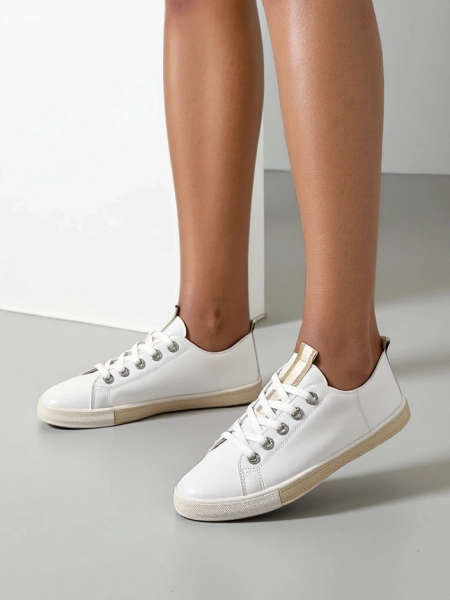 Royalfashion Női áttört tornacipő Tareb