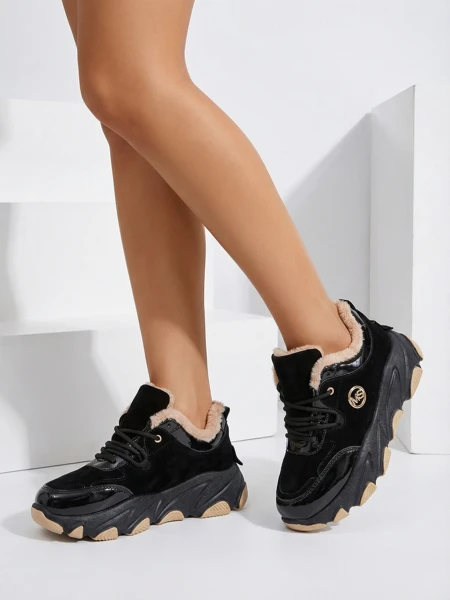 Royalfashion Női szigetelt tornacipő Caroz