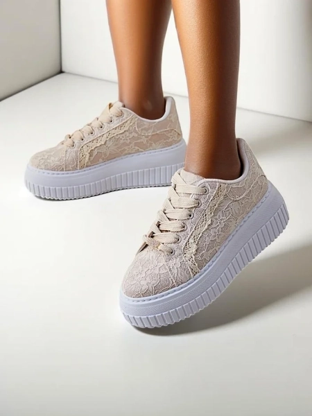 Royalfashion Női Sport Sneaker Zsinórral Coronna