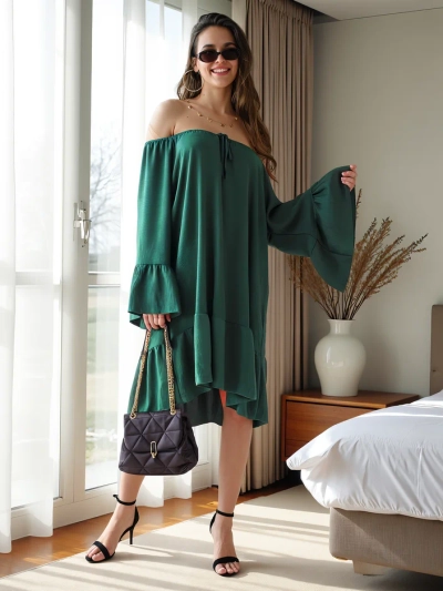 Royalfashion Női ruha spanyol stílusban fodrokkal, oversized