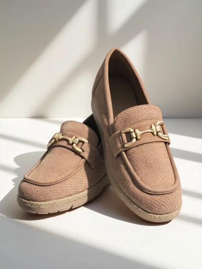 Royalfashion Női lapos cipők díszítéssel az orrán