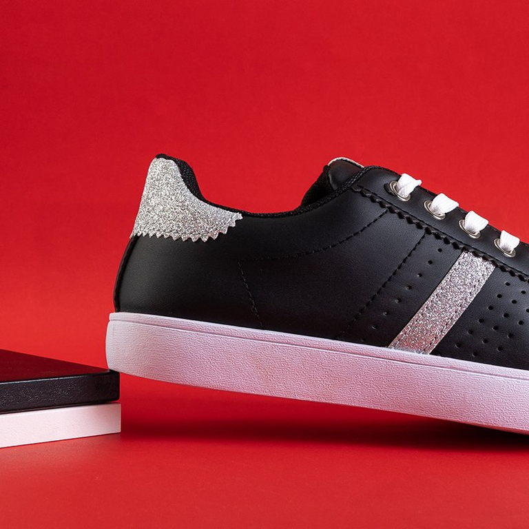 Női fekete cipők csillogó betéttel Melusine - Lábbeli