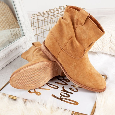 Camel színű cowboy csizma platformon Brunoki - Lábbeli