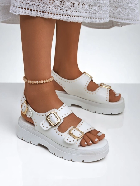 Royalfashion Női vastag talpú szandál strasszokkal, Rocky Chic