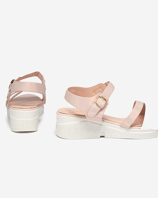 OUTLET Rózsaszín női szandál holografikus Angesi effektussal - Lábbeli