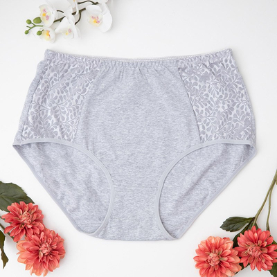 Szürke női bugyi csipkével PLUS SIZE - Fehérnemű