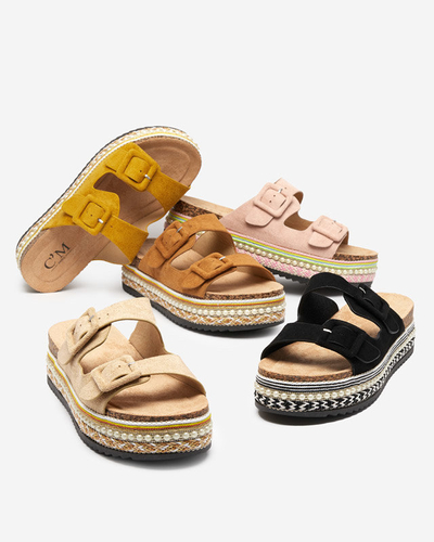 OUTLET Női rózsaszín papucs vastag talpon Carisno - Lábbeli