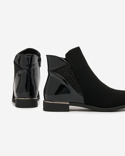 Royalfashion Fekete női csizma cirkóniával Overlissa