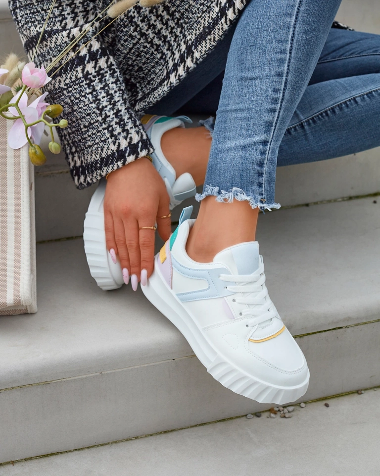 Öko-bőr női fehér alkalmi sportcipő színes betétekkel Netiris - Lábbeli