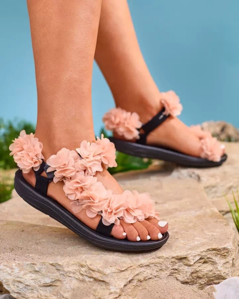 Royalfashion Powder női szandál virágokkal Alferroy