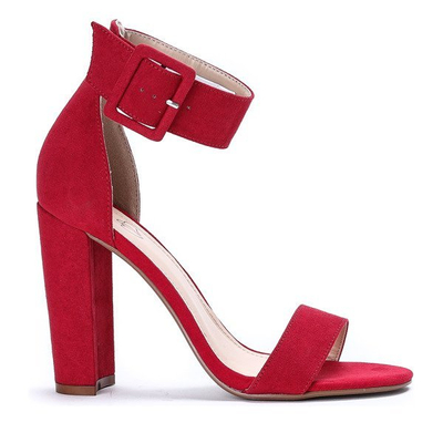 OUTLET Piros szandál egy oszlopon, rögzítéssel Katie - cipő