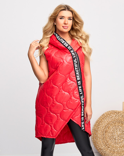 Piros hosszú steppelt mellény feliratokkal - Ruházat