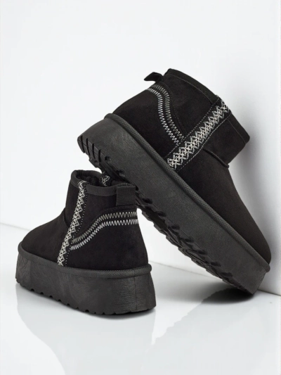 Pravel rövid női hócsizmák