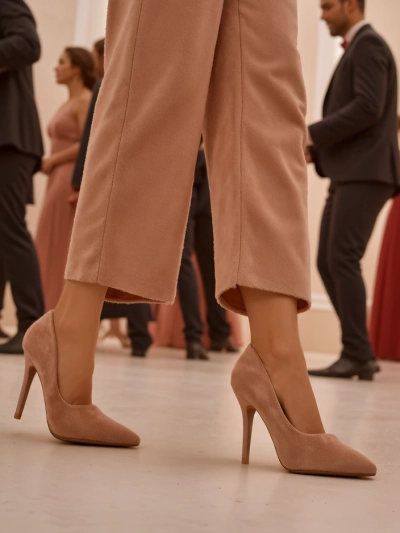 Royalfashion Női tűsarkú Etorali