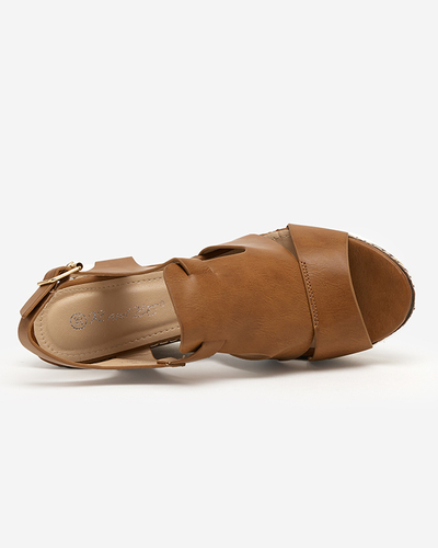 OUTLET Világosbarna női szandál magas éken Clack - Shoes