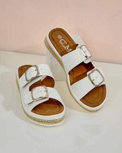 Royalfashion Női flip-flopok csattal Ossfo