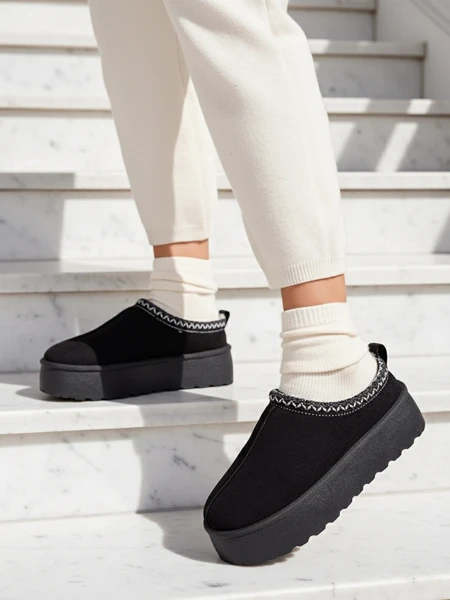 Royalfashion Női Zommy rövid csizma a'la hócsizma