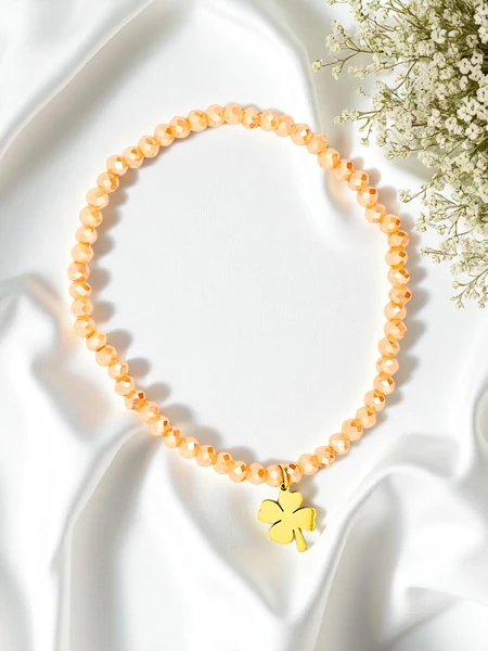 Royalfashion Női karkötő lóhere medállal