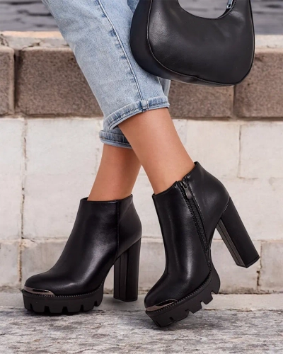 Royalfashion Női csizma posztón Oveneb