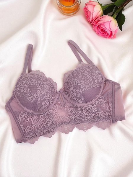 Royalfashion Női merevítős csipkés fűzős melltartó Grace Corset