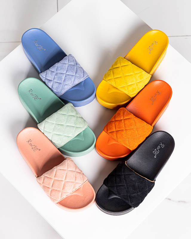 Zöld női steppelt szandál a Koriner platformon - Lábbeli