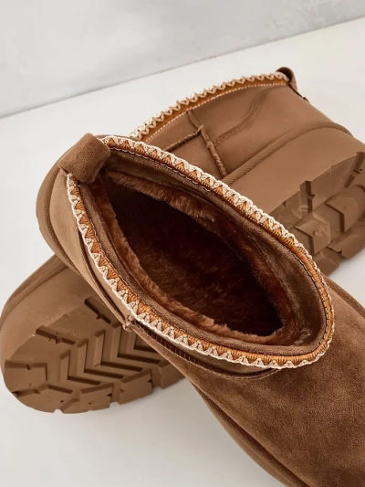 Royalfashion Női rövid csizma a'la hócsizma Xoalla