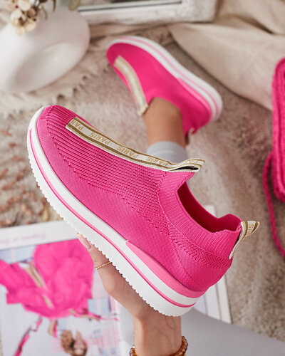 Royalfashion Női slip-on sportcipő Cerppa felirattal