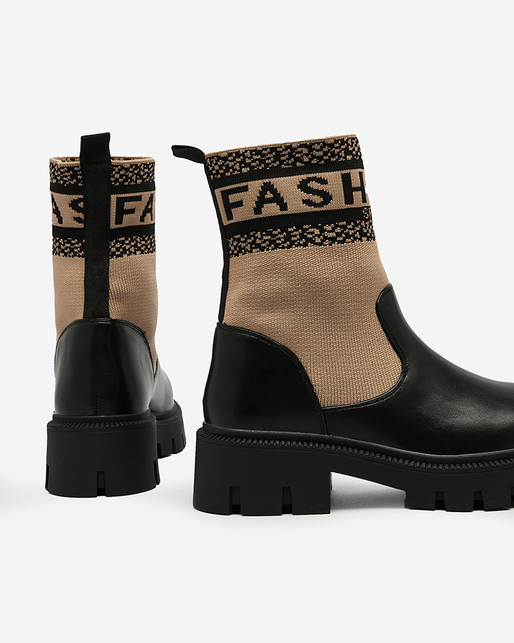 Royalfashion Világosbarna női csizma szövet felsőrésszel Fahione