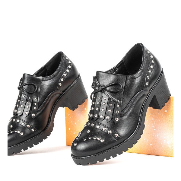 Fekete alacsony cipő vastag oszlopon Colorado - Lábbeli