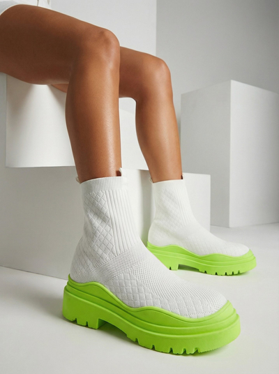 Fehér-zöld lapos sarkú női csizma Seritis - Lábbeli