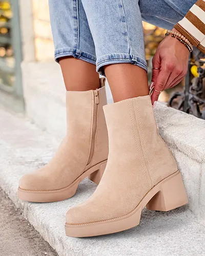 Royalfashion Női Tratta tűsarkú csizma