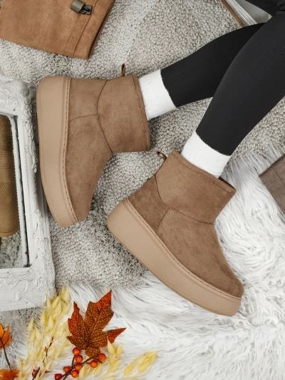 Rövid női hócsizma a'la Elizze, rögzíthető szárral