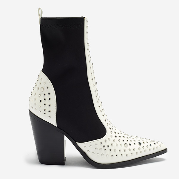 OUTLET Fehér cowboy csizma magasabb oszlopon Ricci jetekkel - Lábbeli