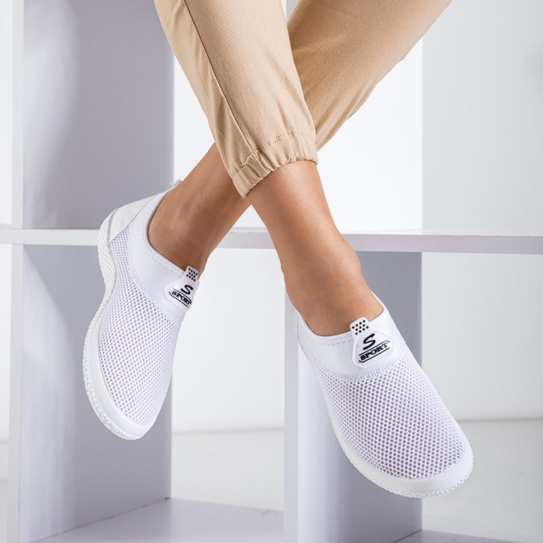 Női fehér cipő a Dominga mesh cipőkön - cipő