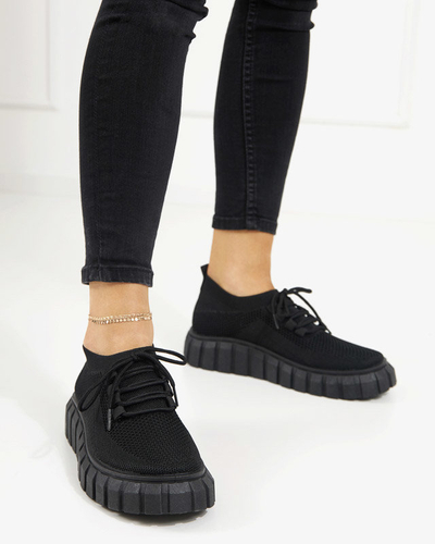 Fekete női sportcipő masszív Teterika talpon - lábbeli