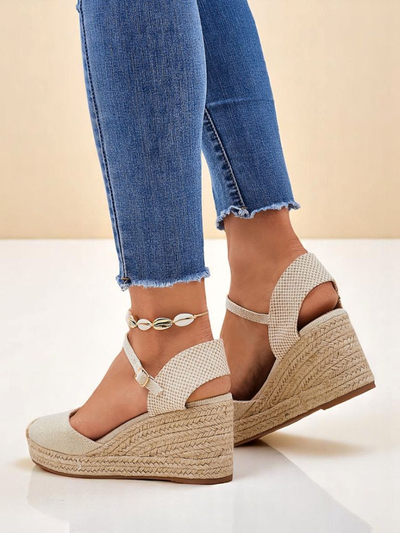 Callista Royalfashion bézs öko-bőr női éksarkú szandál