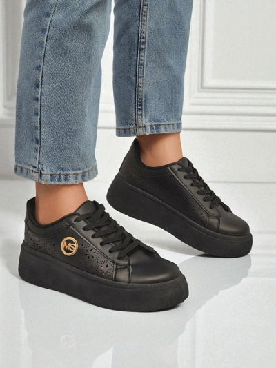 Női platformos sneakers Perseida Royalfashion fekete eco bőr
