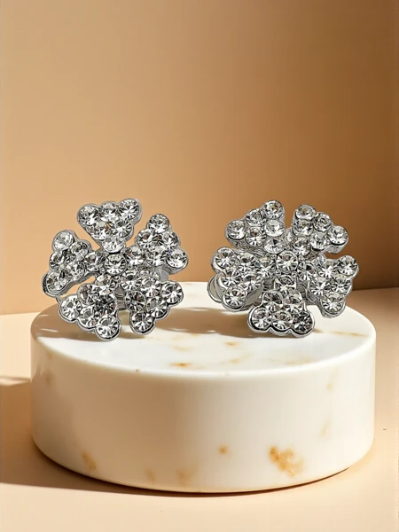 Royalfashion női cirkónia klipszes fülbevaló