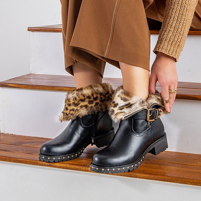 Czarne botki na płaskim obcasie Rahela - Obuwie