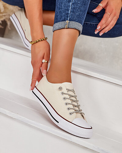 Royalfashion Női tornacipő díszes fűzővel Timi