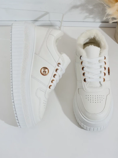 Royalfashion Melegített női tornacipő szőrmével Rozit